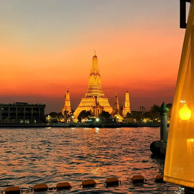คู่มือเที่ยวแม่น้ำเจ้าพระยาในกรุงเทพฯ | พบกับความโรแมนติกแบบไทย