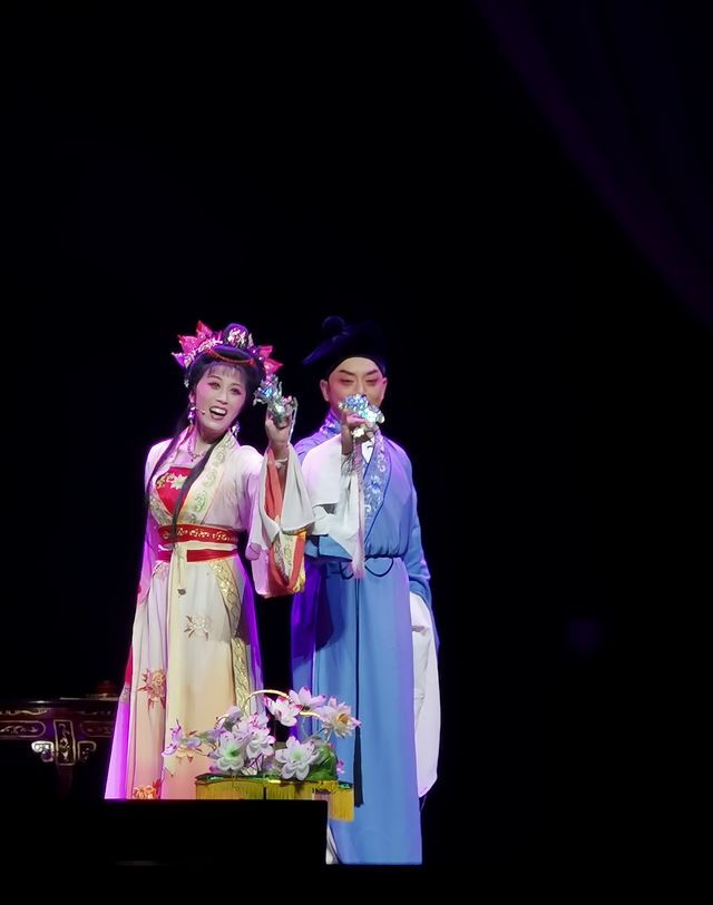 錫劇裡的戀愛腦，為夫燒樓、巡狩懲貪官！