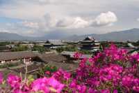麗江泊心雲舍：天空之鏡上的古城盛景