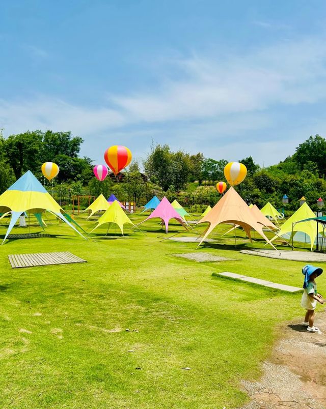 以下係一份黃龍溪歡樂田園嘅旅遊攻略：