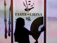I think I just lived through a gorgeous, time-traveling dream at Taste of China on the Bund. ✨