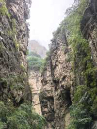 八泉峽｜落日為印，蓋在山水的落款處