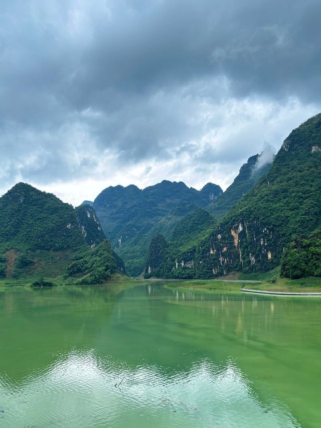 山水秘境凌雲