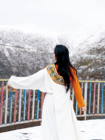 九寨英迪格飯店：初冬的清爽空氣與溫暖時光