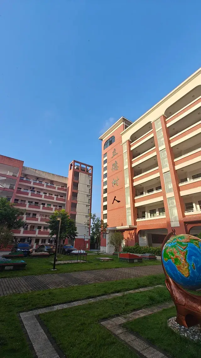 海南瓊海（嘉積中學）校園青春無修圖