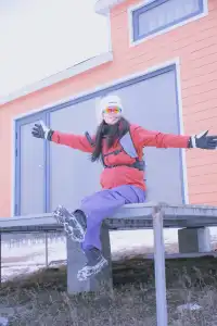 不想上班的小張今天去樺皮嶺