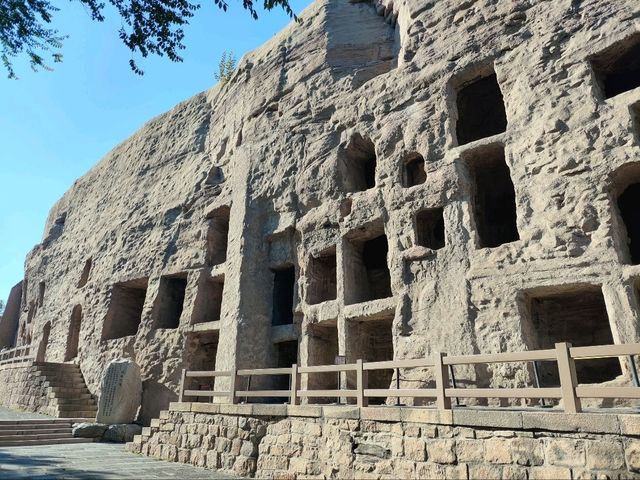石刻佛國,雲岡石窟 石刻佛國,雲岡石窟