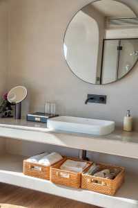 住進畫裡,當一天海的主角