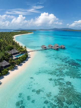 It's not that the Maldives is unaffordable, but Fiji offers better value for money! 