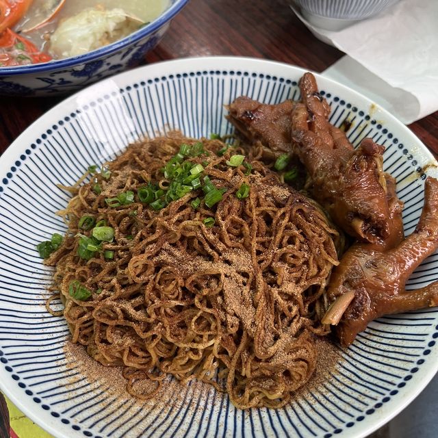 水準之上！澳門蝦子麵水蟹粥😋