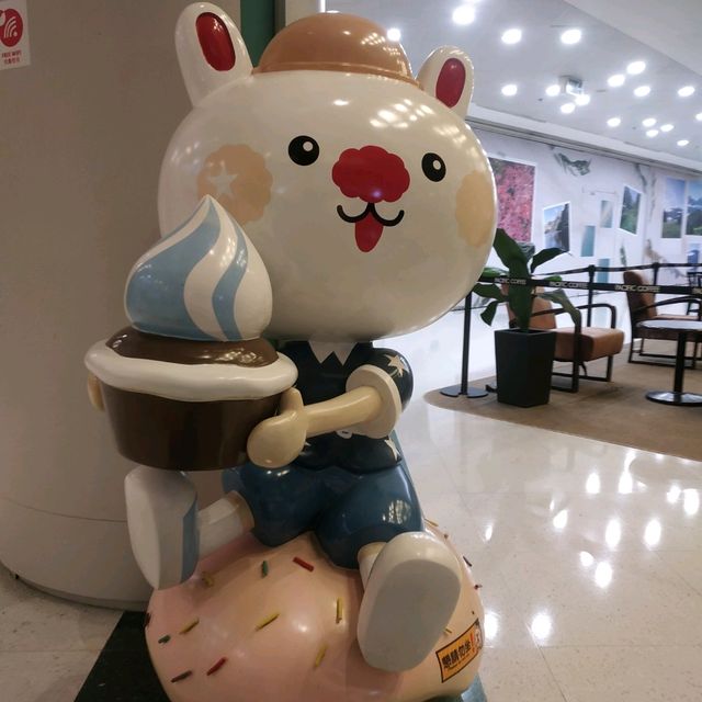 MC七彩電動車來了，跳躍動感跨啦啦啦！