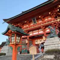 伏見稲荷千本鳥居を四ツ辻まで散歩