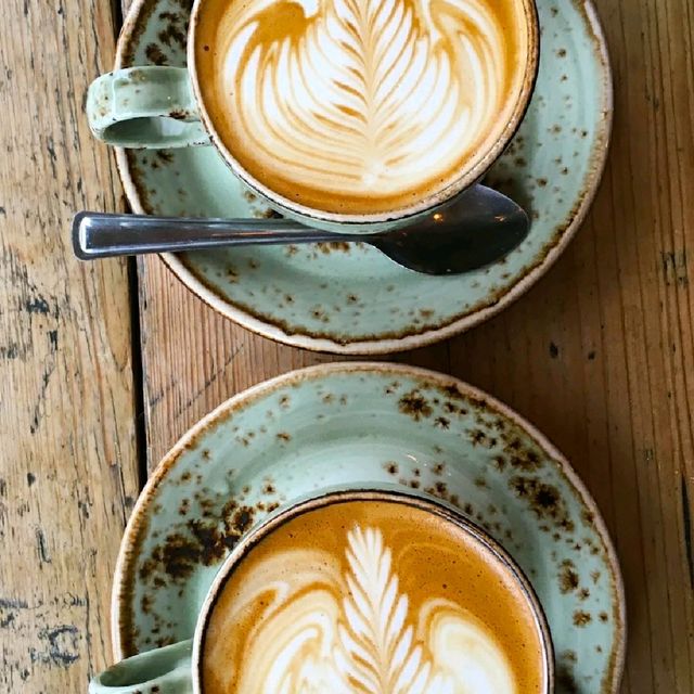 LOVELY CAFE WITH GOOD COFFEE IN LONDON!