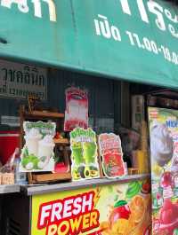 ตระเวนหาของอร่อย เดินทางง่ายมากๆ