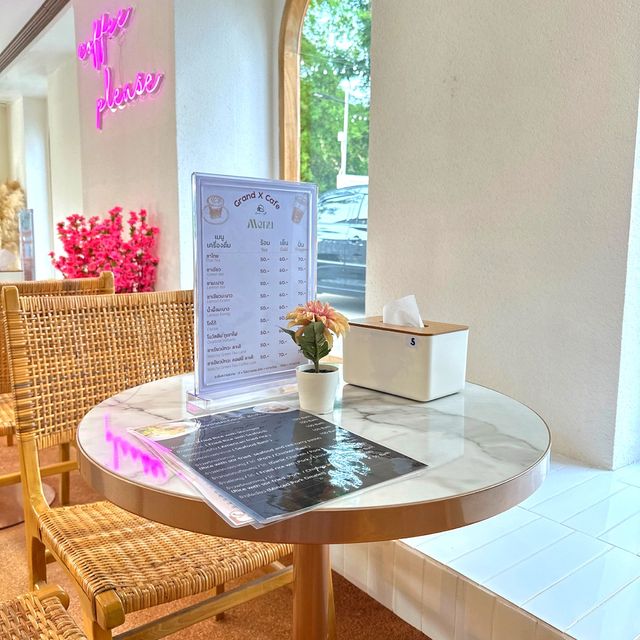 🌿Grand X Cafe & Hotel Sattahip