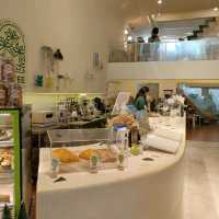 คาเฟ่ Comfee Phuket ย่าน old town