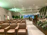 ベトナム　ベトナム観光　ノイバイ国際空港のNIA Business Loungeのフォーは最高だよ！
