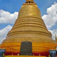 วัดภูเขาทอง