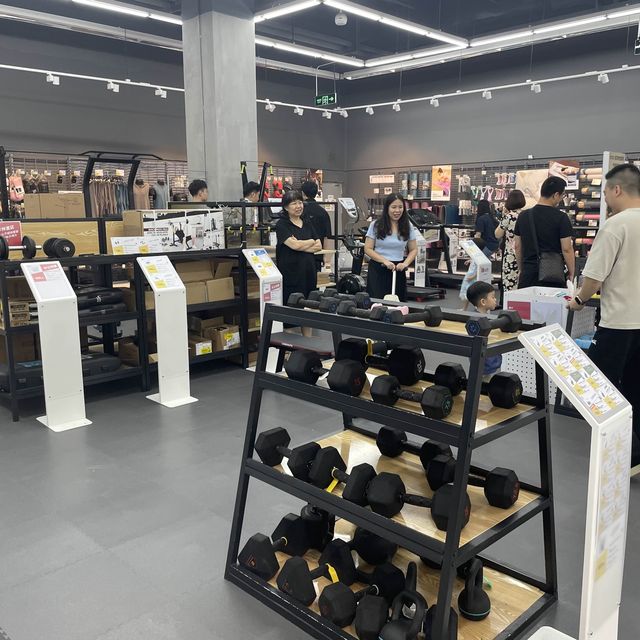 可能係全深圳最好逛嘅體育用品店🔥🔥🔥