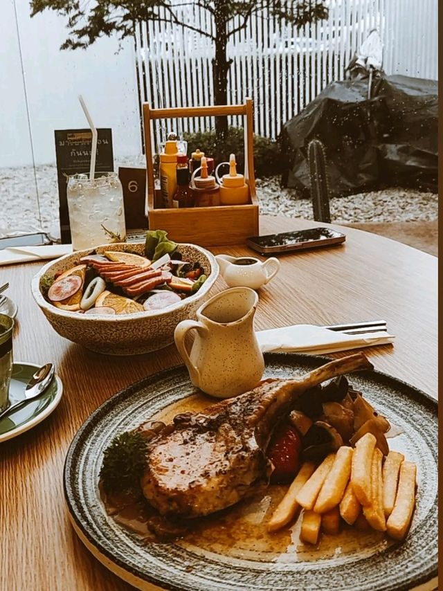 Churn Buttery Cafe 