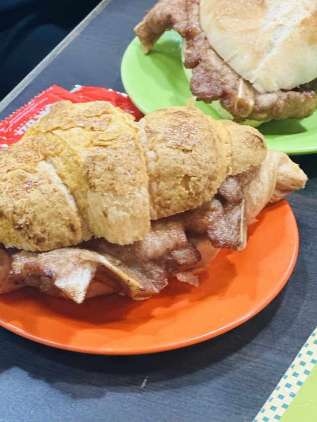 ✨Macau✨local traditional Chinese cafe😋👍🏻✨