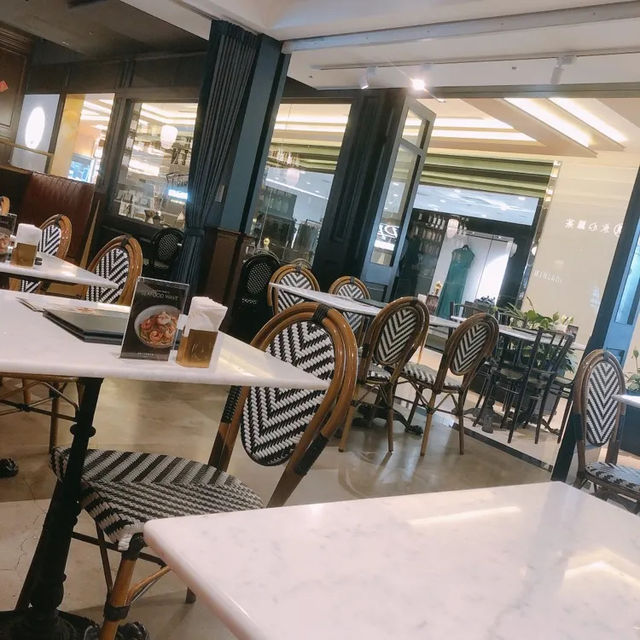 台北｜小聚吃吃美食🍴🍝🍱 YONSHIN Breeze Xinyi Restaurant 永心鳳茶 微風信義店
