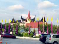Experience Truntum Hotel in Padang 🇮🇩 