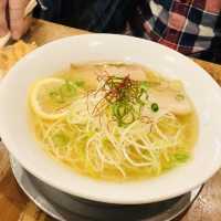 四國高松JR車站附近｜徳島ラーメン 麺王