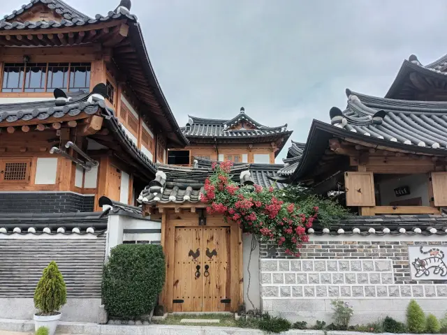 ชมบ้านสไตล์โบราณแบบฮันอกของเกาหลีใต้