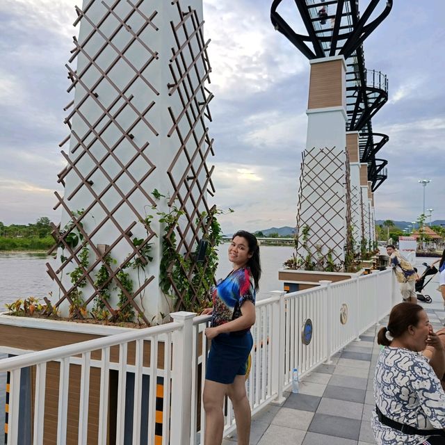 Sky Walk Kanjanaburee 