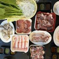 หมูจุ่มเจ๊โส ถาดละ19บาท!!