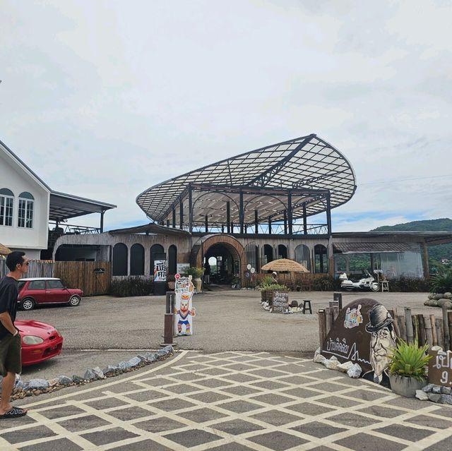 บ้านติดดิน คาเฟ่ เชียงคาน