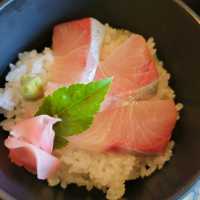 【東京】伊豆大島　雑魚屋 紀洋丸