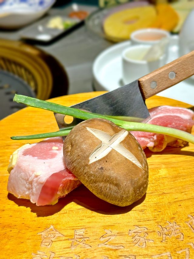 被驚豔了的厚切五層肉
