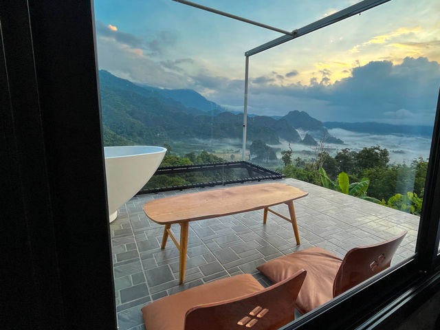 บ้านภูช้างน้อย ที่พักหลักพัน วิวหลักล้าน