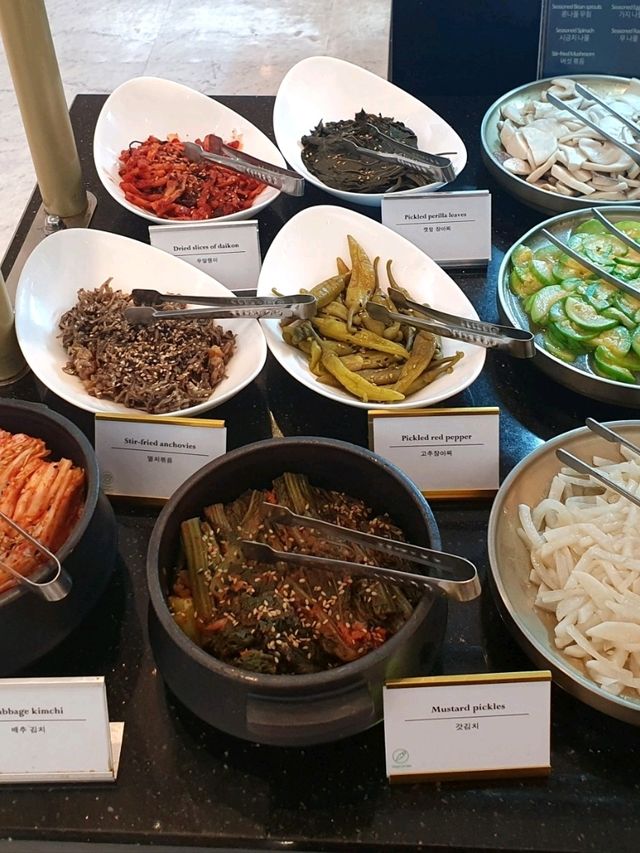 홀리데이인 광주호텔 조식뷔페 한가득