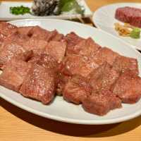 【大阪・難波】通常の1.5倍のボリュームカットが自慢「ライブ焼肉 てんぐ 千日前店」