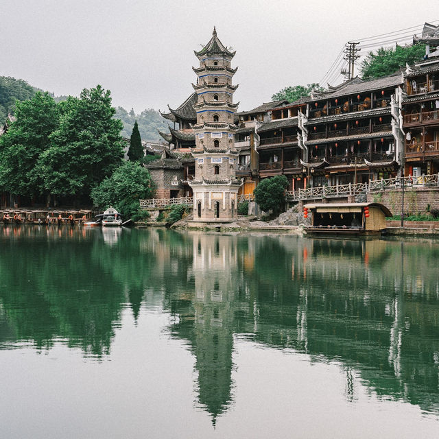 Fenghuang เฟิ่งหวง จีน เมืองโบราณ สวยมากกก!