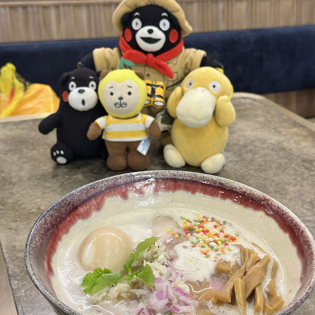 三傻在圓方商場品嚐到高貴出色日本拉麵