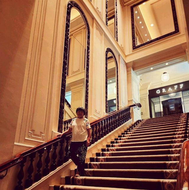 《香港半島酒店The Lobby 母親節晚餐》♡輕奢氛圍♡寵愛母親♡的高質3道菜晚餐