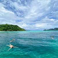 BAMBOO ISLAND 