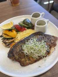 Dawn to Dusk Cafe BKK
