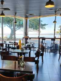 🇦🇺 Lovely Cafe in Woody Point, Queensland, Australia