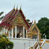 「美麗寺院」Wat Sanamchai