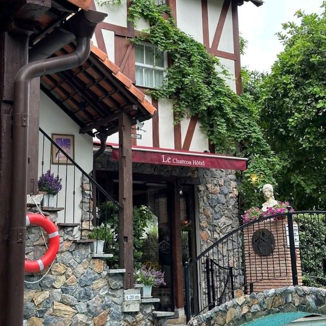 ที่พักสุดมินิมอล Le Charcoa Hotel เชียงใหม่