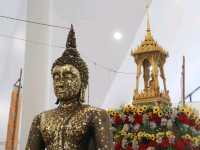 ชมพระพุทธรูปแกะสลัก เขาชีจรรย์