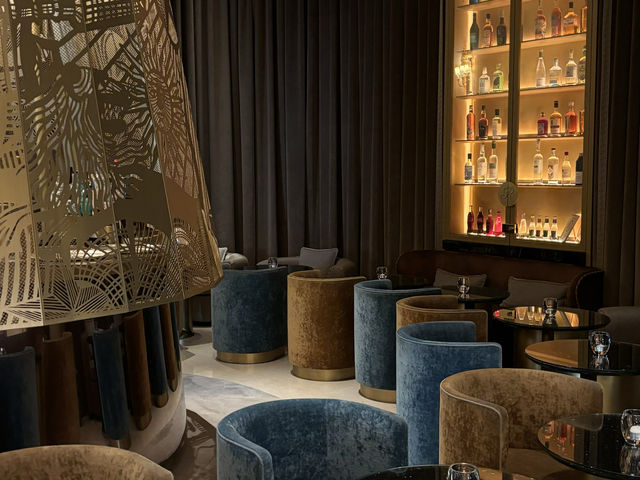 Ritz의 대명사 Ritz Paris에서🤩