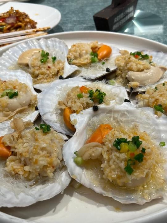 新鮮海鮮，魚蝦蟹包你滿意