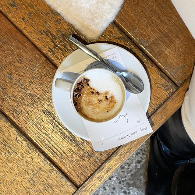 エスプレッソが革命的に美味しいお店"deep Coffee roasters"☕️ 