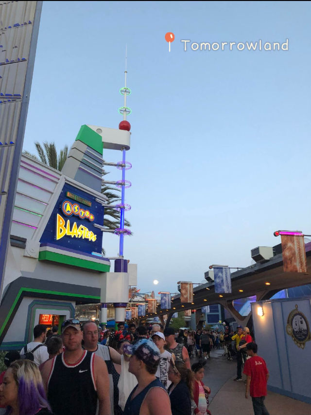 A Magical Day at Disneyland Resort 🌟